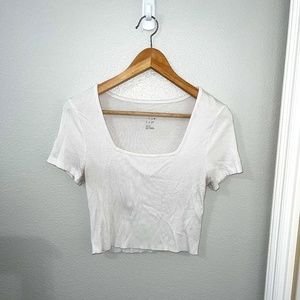 White Ribbed Crop-Top